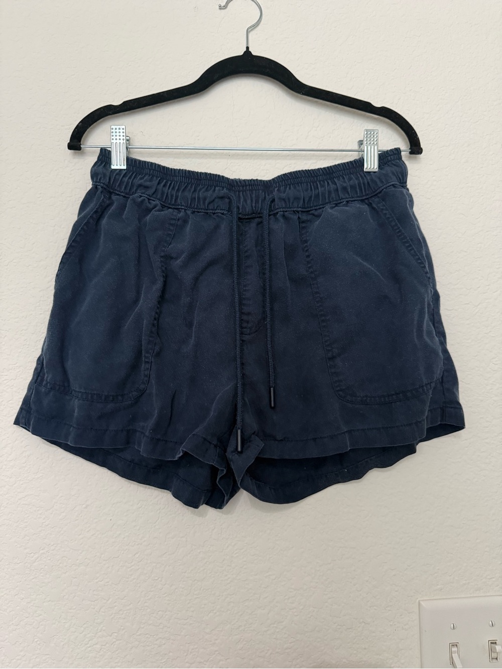 Quince Navy Drawstring Athletic Shorts